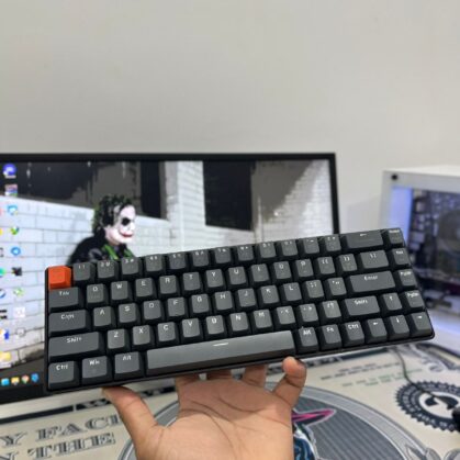 Teclado Mecânico Free Wolf K68 QWERTZ Hot-swap — Cinza